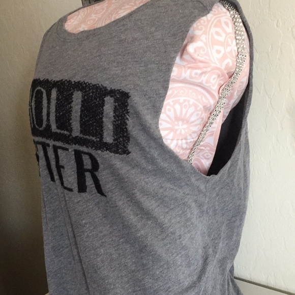 Hollister Gray Logo Workout Shirt Size Small - Picture 2 of 7